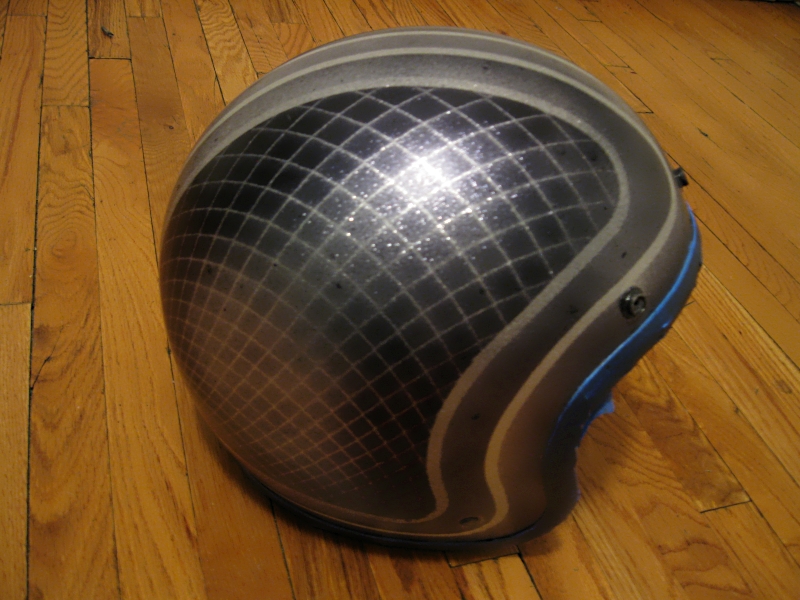 SICKLEVILLE My spray paint helmet project.