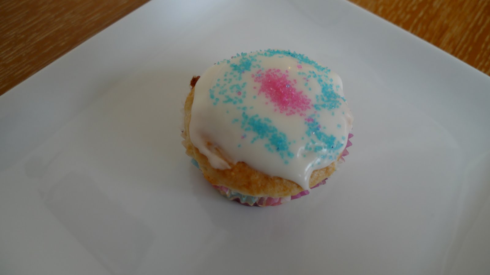 [backbone+cupcakes+008.jpg]