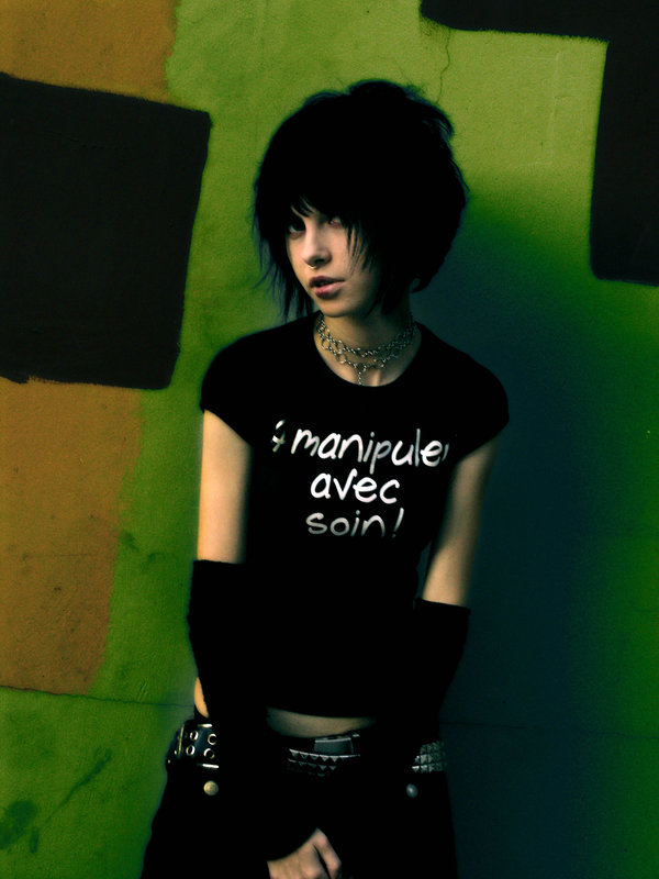 Labels: emo-Girls-haircuts, Emo-hairstyles, Short-emo-hairstyles