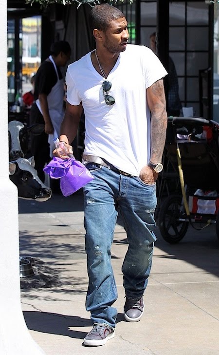 very young boy action who is zac efron dating july 2012