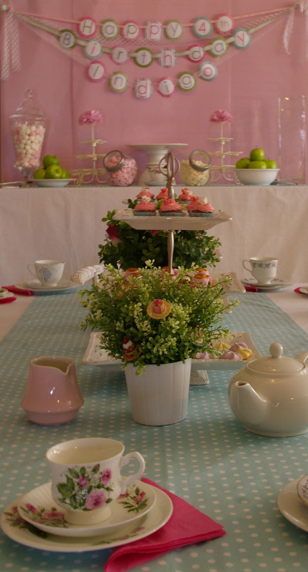 Sweet Little Parties: indigo's tea party decor