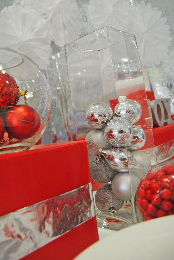 Sweet Little Parties: real parties christmas dessert table