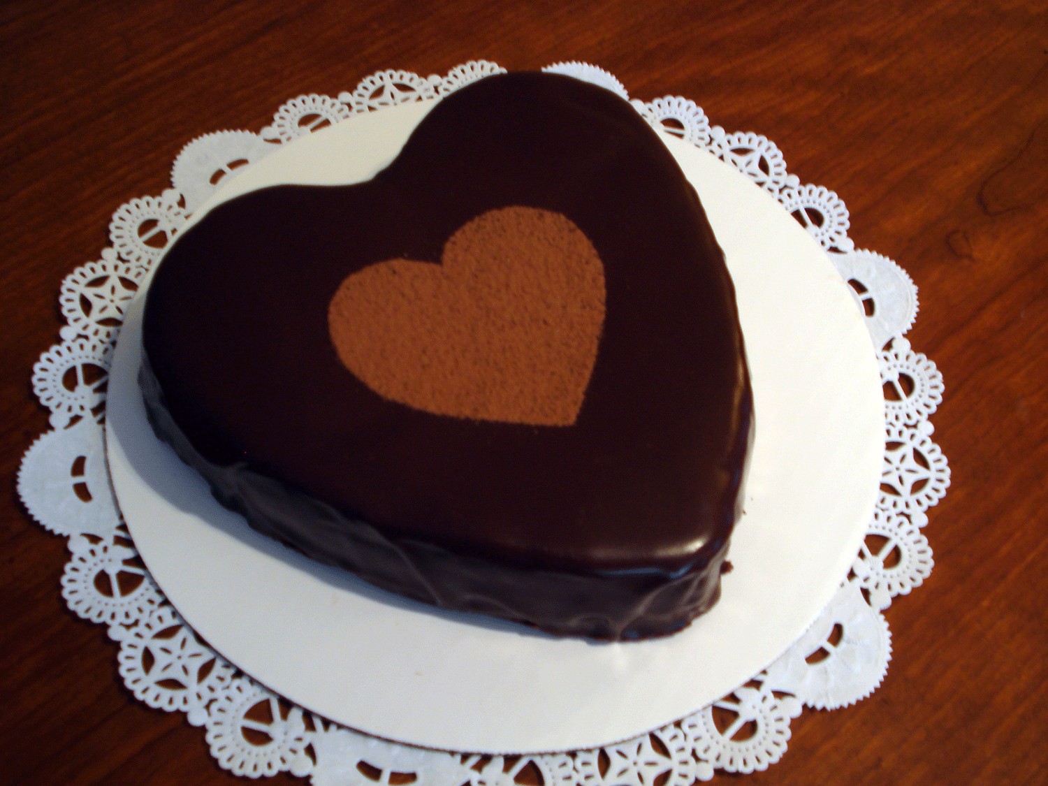 ChocolateCakeHeart.gif