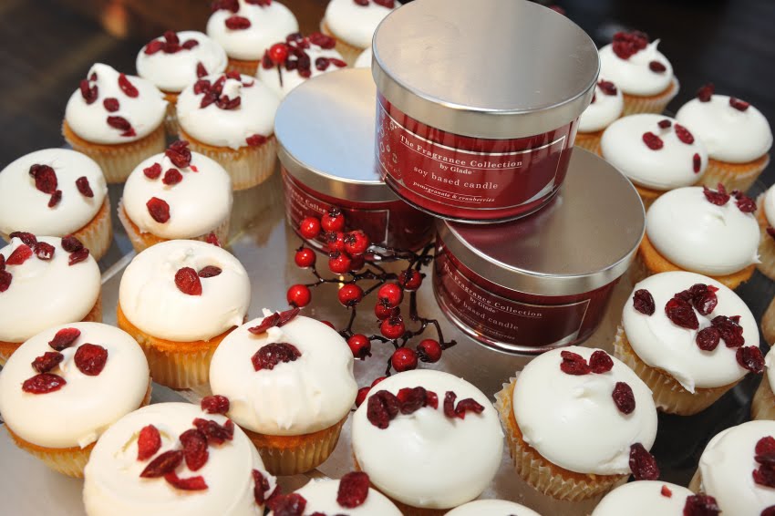 [cupcakesand+glade.jpg]