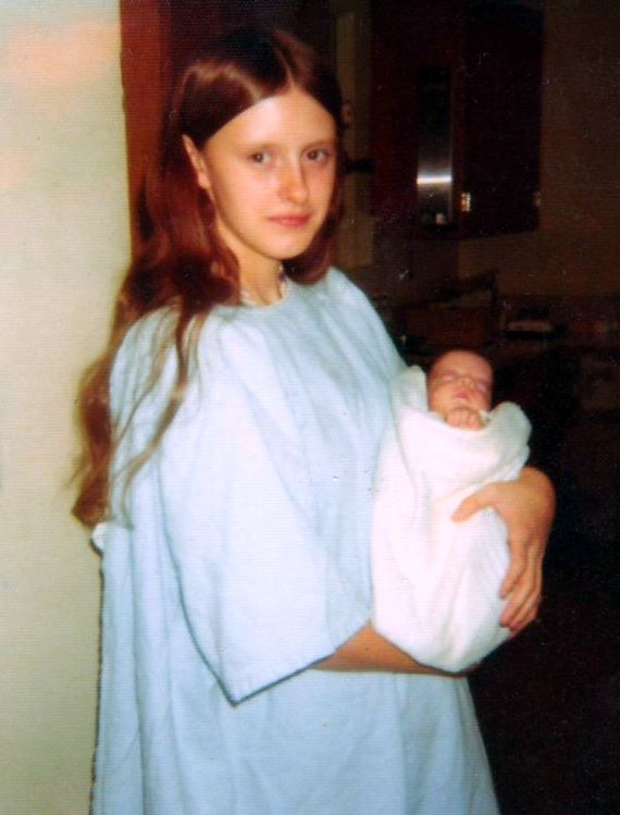 [Barbara+holding+baby+Patricia+first+time+in+hospital.jpg]