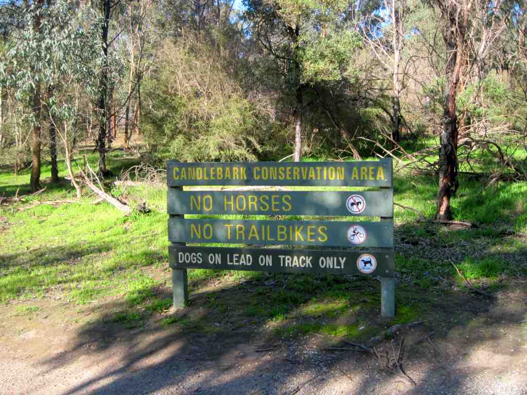 TRACKS, TRAILS AND COASTS NEAR MELBOURNE Lenister Farm Wetlands