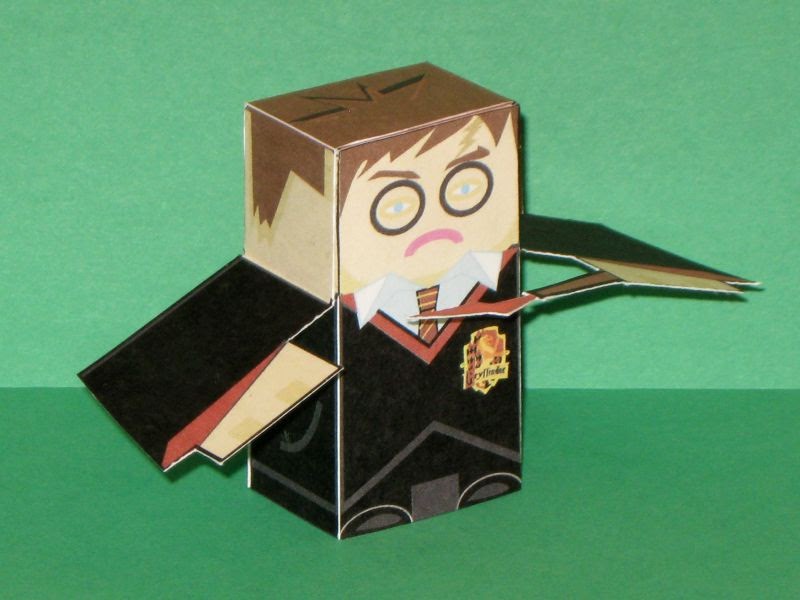 Harry+Potter+Paper+Toy.jpg