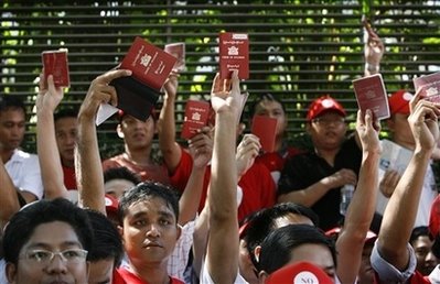 [Singapore+apr+27+AP.jpg]