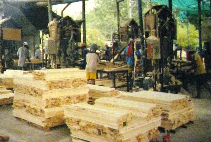 [burmese+workers+in+thailand+(5).JPG]