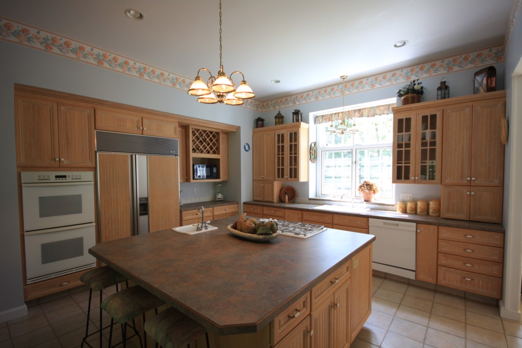 [kitchen.JPG]