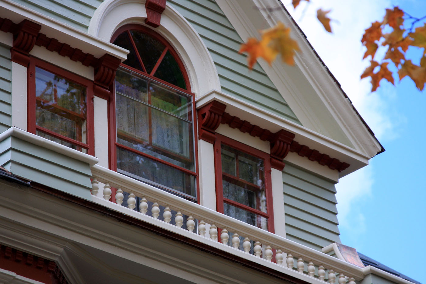 [architectural+details.JPG]