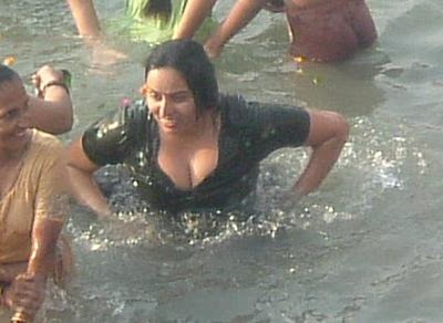 [48+hot+sexy+mallu+auntiy.jpg]