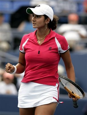 [103+hot+sexy+mallu+auntiy.jpg]