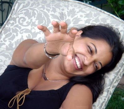 [128+hot+sexy+mallu+auntiy.jpg]