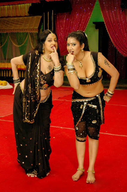 Spicy Scene from the Hot Sexy Telugu Movie Kuberulu 5 photos