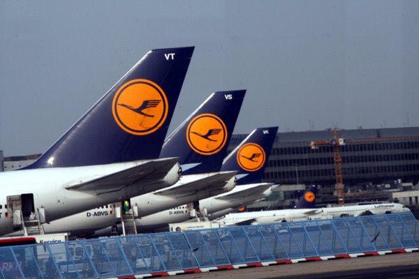 [lufthansa.jpg]