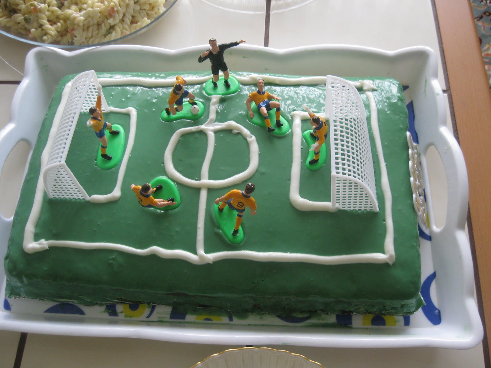 ZEYNEP�İN YEMEK DEFTERİ Futbol Sahası Pasta