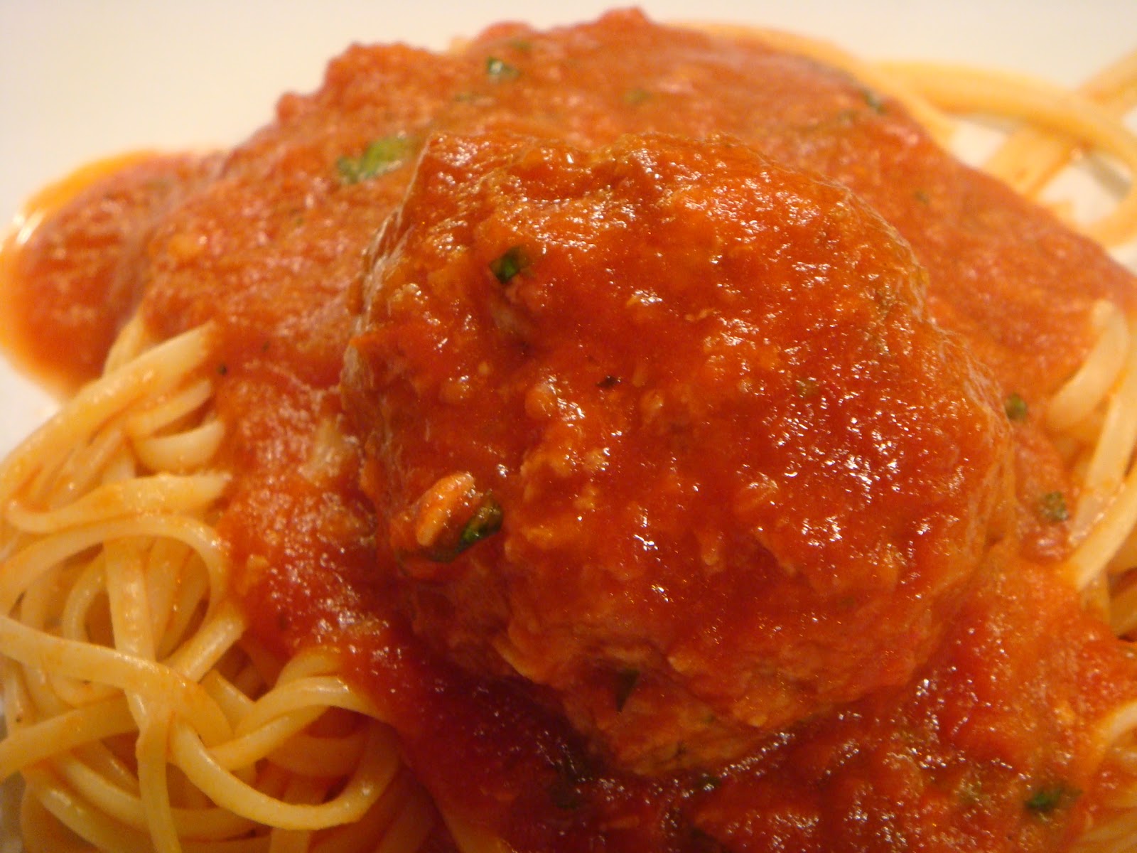 Delicious Dishings Classic Spaghetti And Meatballs For A Crowd Or