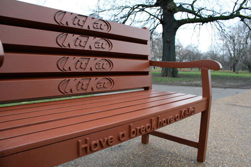 [kit-kat-banc.jpg]