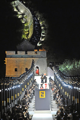 Nicole Richie Fashion Fendi Show Auf Der Chinesichen Mauer