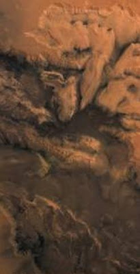 Una espectacular sección del Valles Marineris marciano.