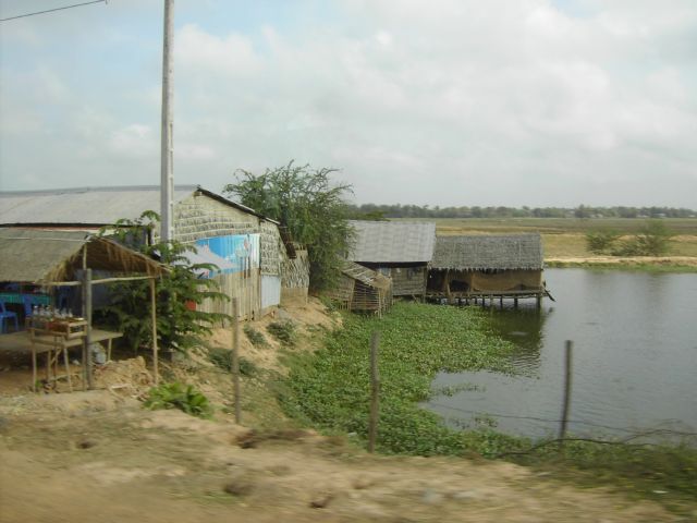 [ICT1290.JPG]