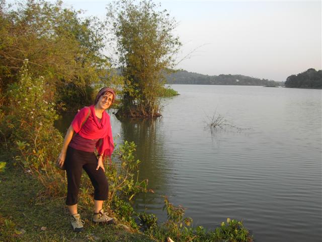 [23-PICT2474+(Small).JPG]