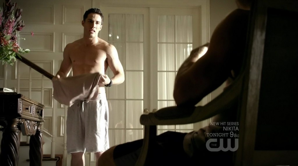 Michael Trevino and Taylor Kinney on The Vampire Diaries s2e02 - Shirtless ...