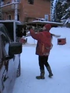 [WMpt3-LoadUpCloseUpR.jpg]