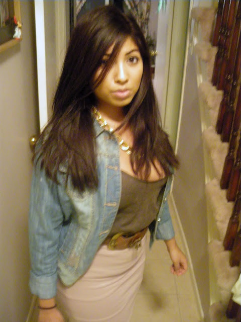 talula bandage skirt with TNA grey tank top and Aldo lace up boots with a jean jacket