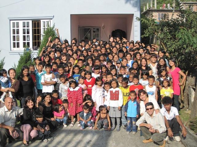 Cidade gospel - Uma cidade para DEUS: meninas dos olhos de Deus-Nepal