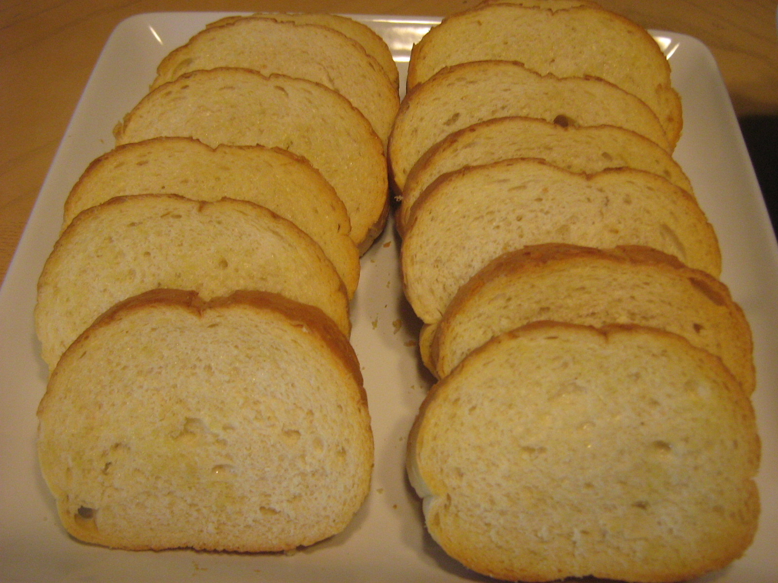 Janis Cooks Seared Tuna in TomatoBasil Sauce, Green Beans with Lemon