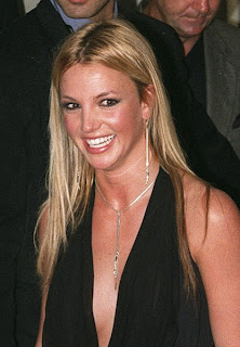 Exclusive Britney Spears Latest Hairstyle 2010