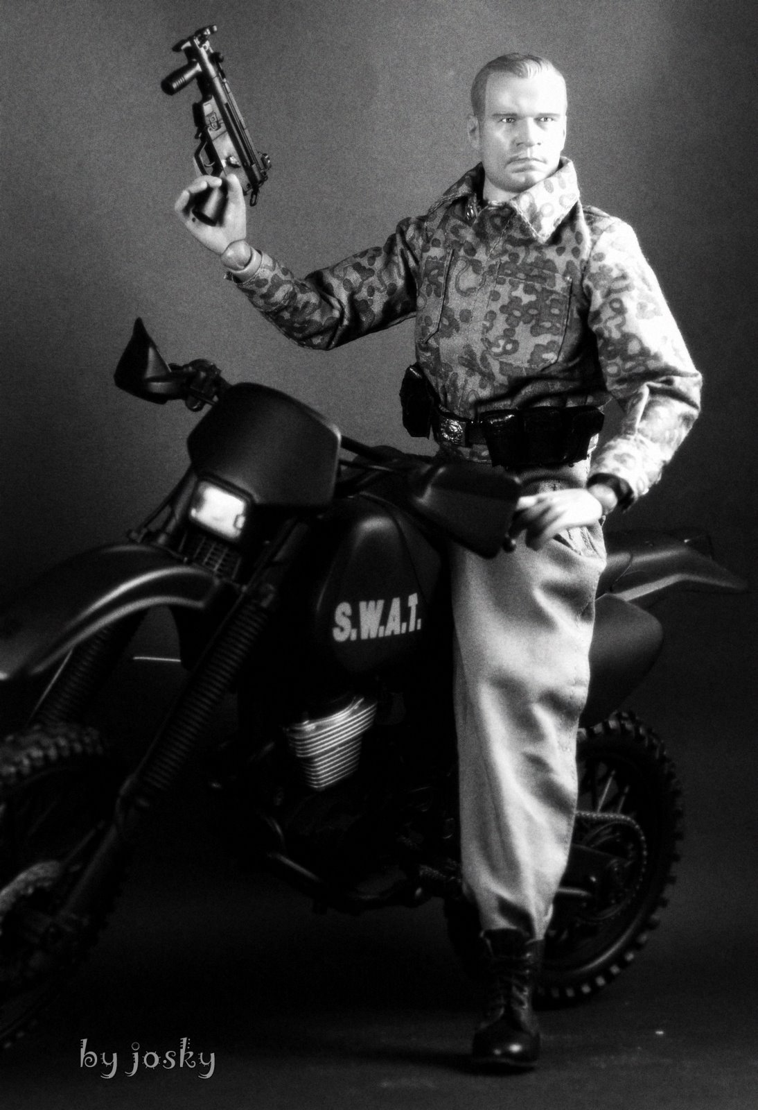 [3135997975_51a25a713d_o.jpg]