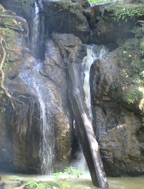 DENPASAR: Air Terjun Loa Kulu