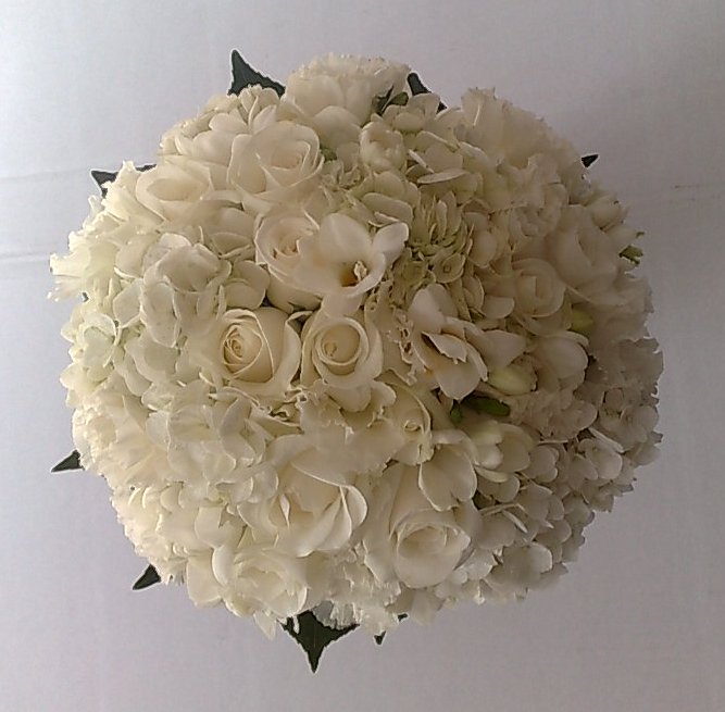 white rose bouquet bridesmaid. Bridesmaids Bouquets: the