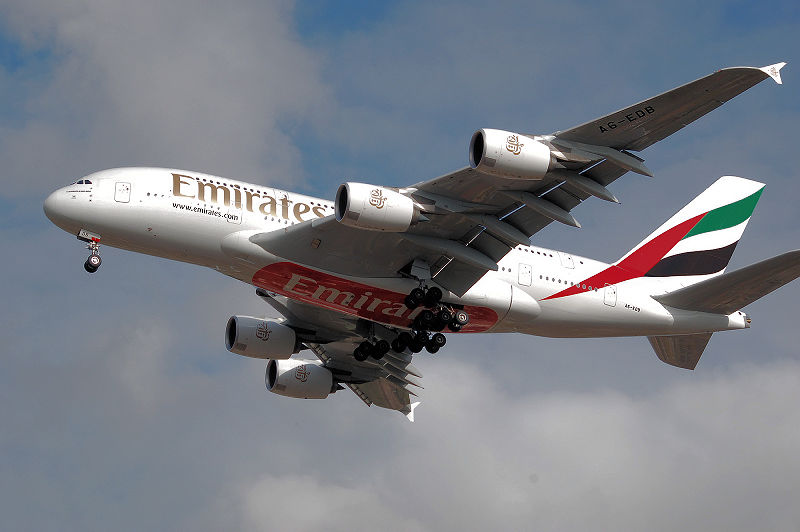 [800px-Emirates_a380_a6-edb_at_london_heathrow_arp.jpg]