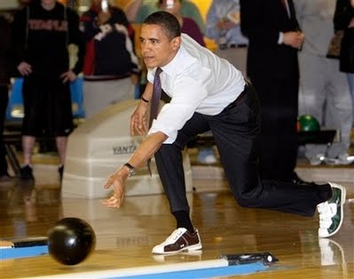 [barack-obama-in-bowling-shoes.jpg]