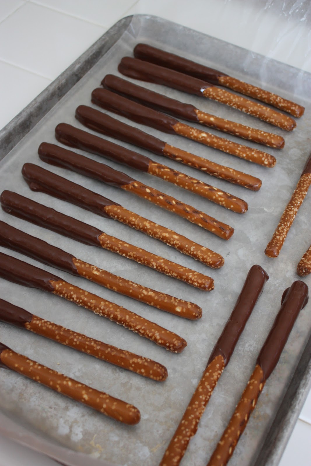 5M Creations Chocolate Dipped Pretzel Rods