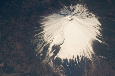Fuji on Wkd  03        Saijiki Of All Categories  Mount Fuji