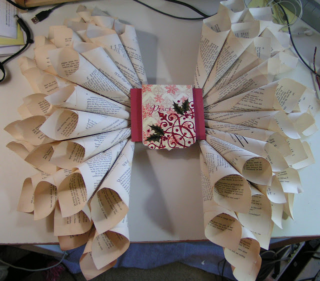 Bella Nella's: Christmas Paper Crafts