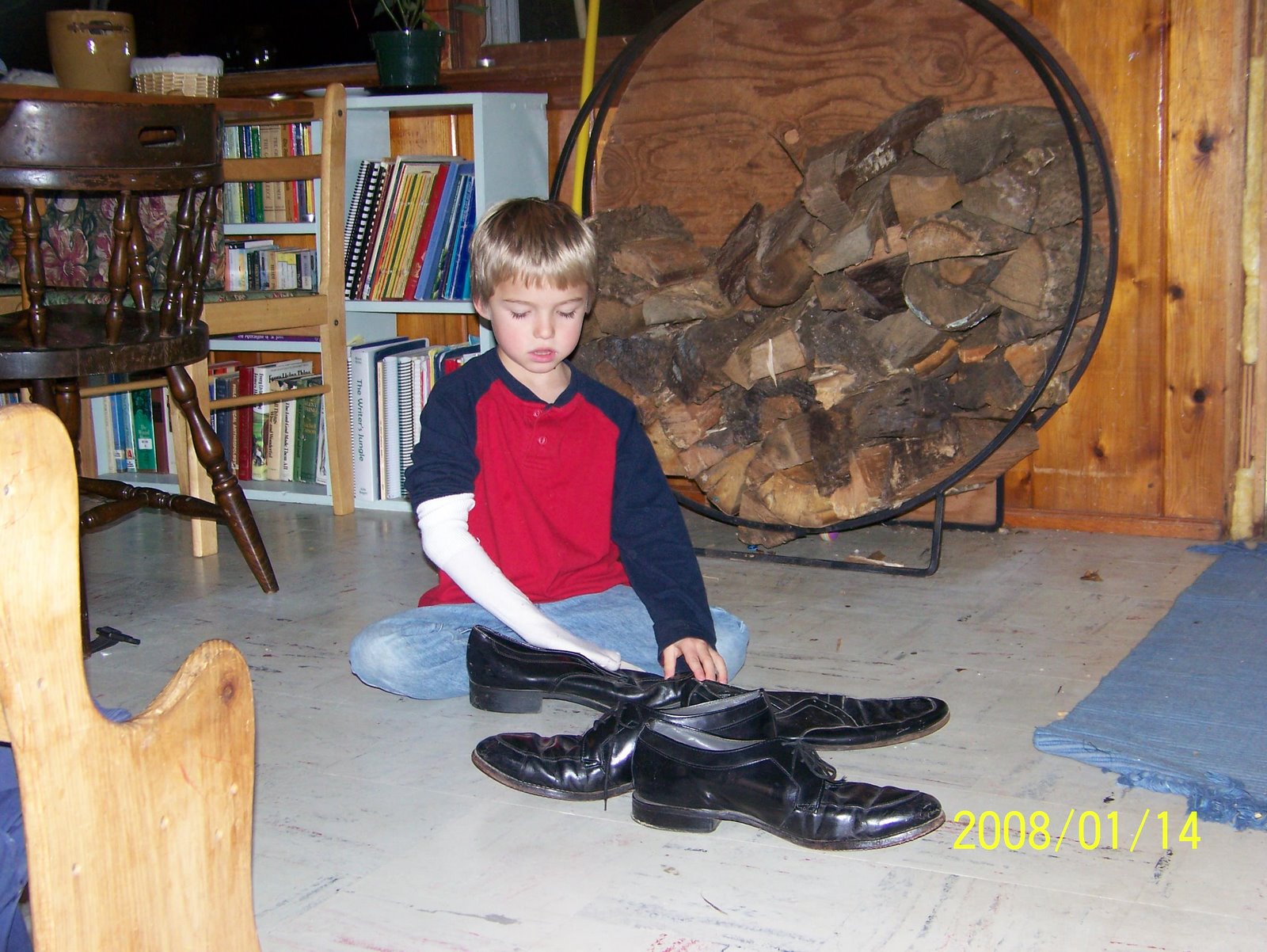 [Aidanshoe.JPG]