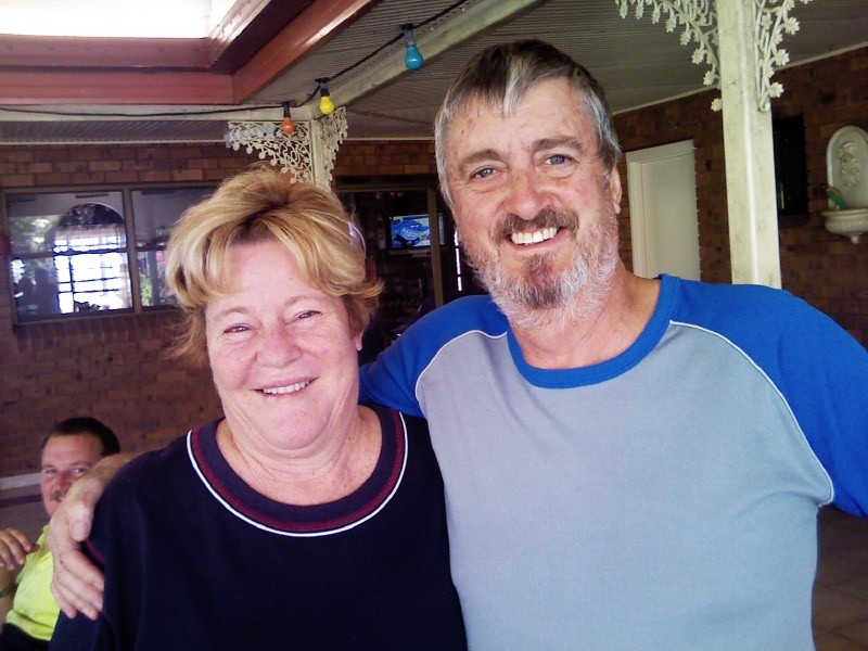 [Pic_Dean+&+cousin+Jill.jpg]