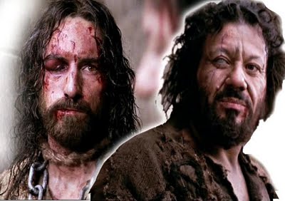 Il se convertit en jouant Barrabas dans le film La Passion du Christ ! Jesus+e+Barrab%C3%A1s