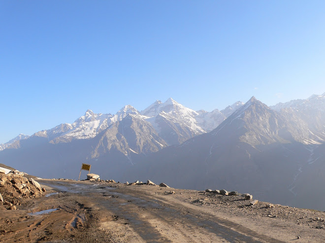 on road to mustang...