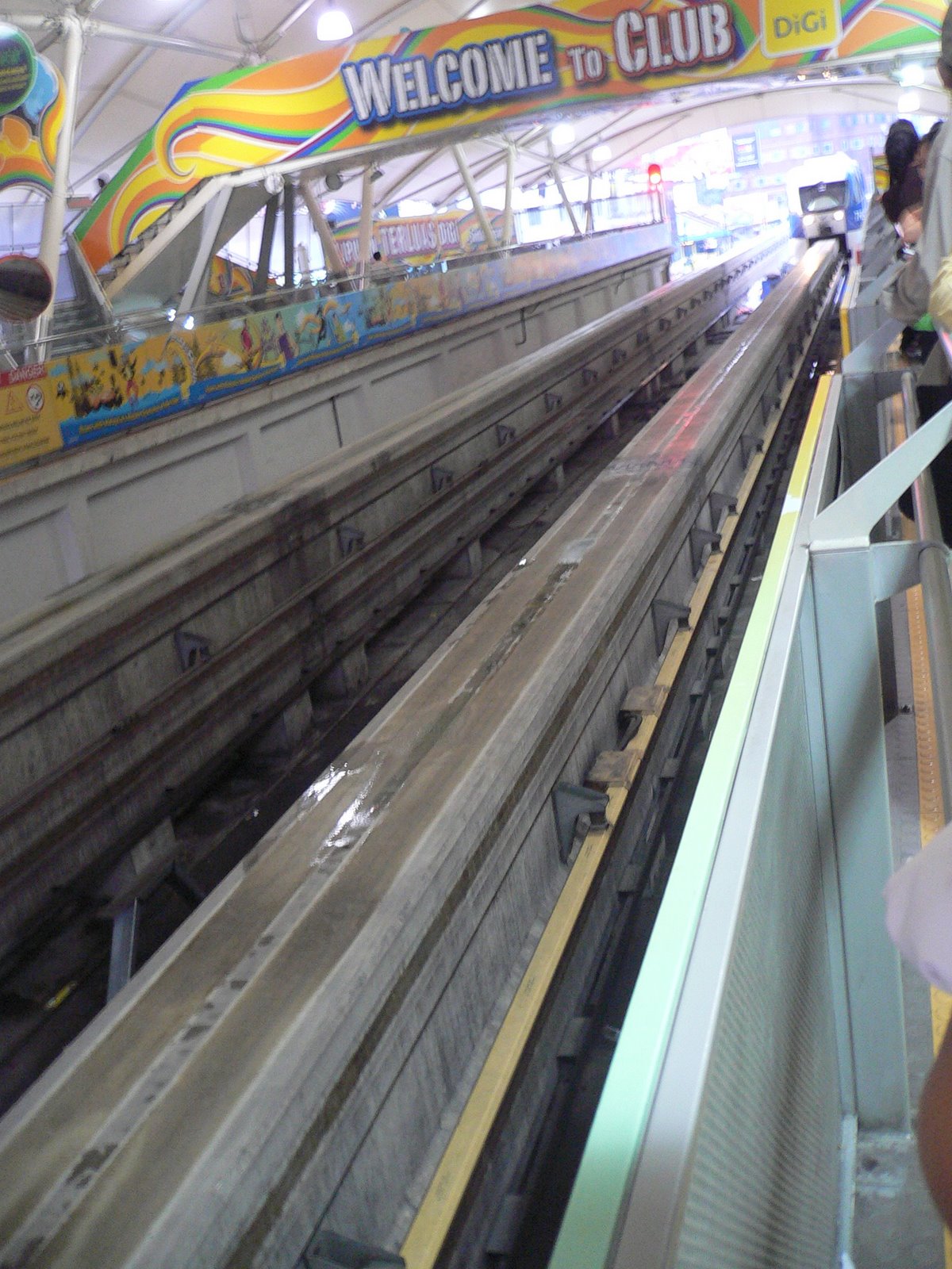 [P1050182.JPG]