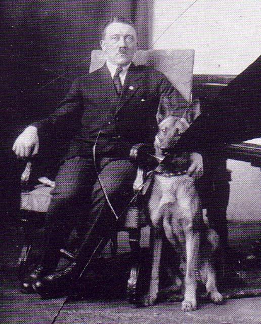 ADOLF HITLER BEST PICTURES Adolf Hitler Pictures with His Pets