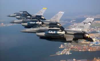 [us_air_national_guard_f-16s_over_kunsan,_rok.jpg]