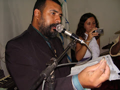 PASTOR CELEBRANDO O CASAMENTO RELIGIOSO COM EFEITO CIVIL DA IRMÃ IRANETE E DO IRMÃO ALEX