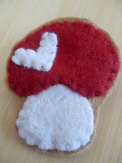 [spilla+a+fungo.JPG]